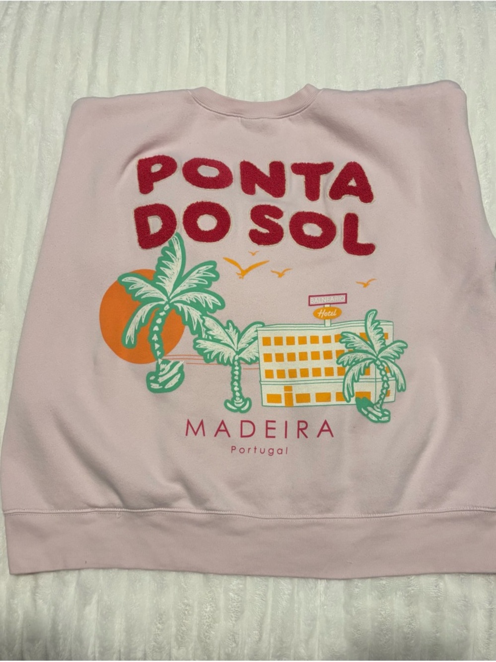 Wild Fable Pink Beachfront Hotel Graphic Oversized Crewneck Sweatshirt Size M